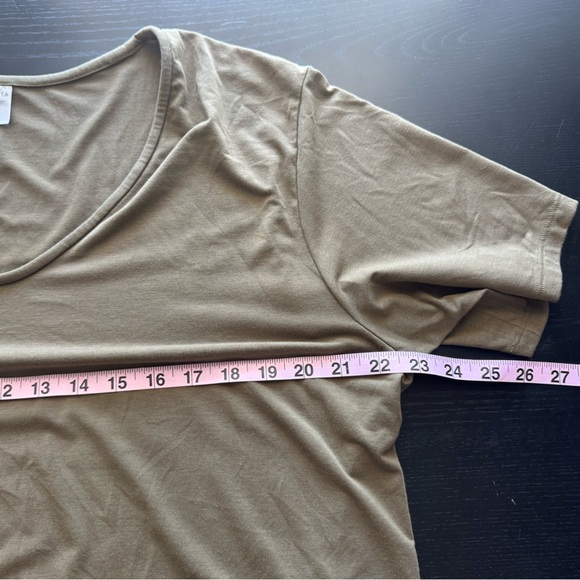 Athleta Essence Explore Crop Tee Olive Green Size L - Picture 4 of 5